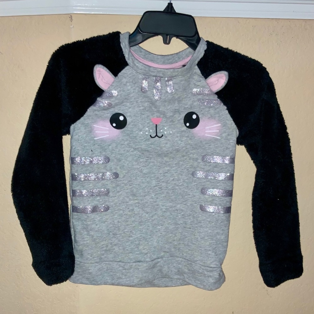 NWOT, Cat & Jack, girls’ sweatshirt, sz M 7/8